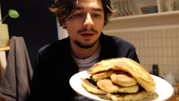 Koken met Ro | Zelfgemaakt naanbrood: &lsquo;minimal effort en maximal reward&rsquo;